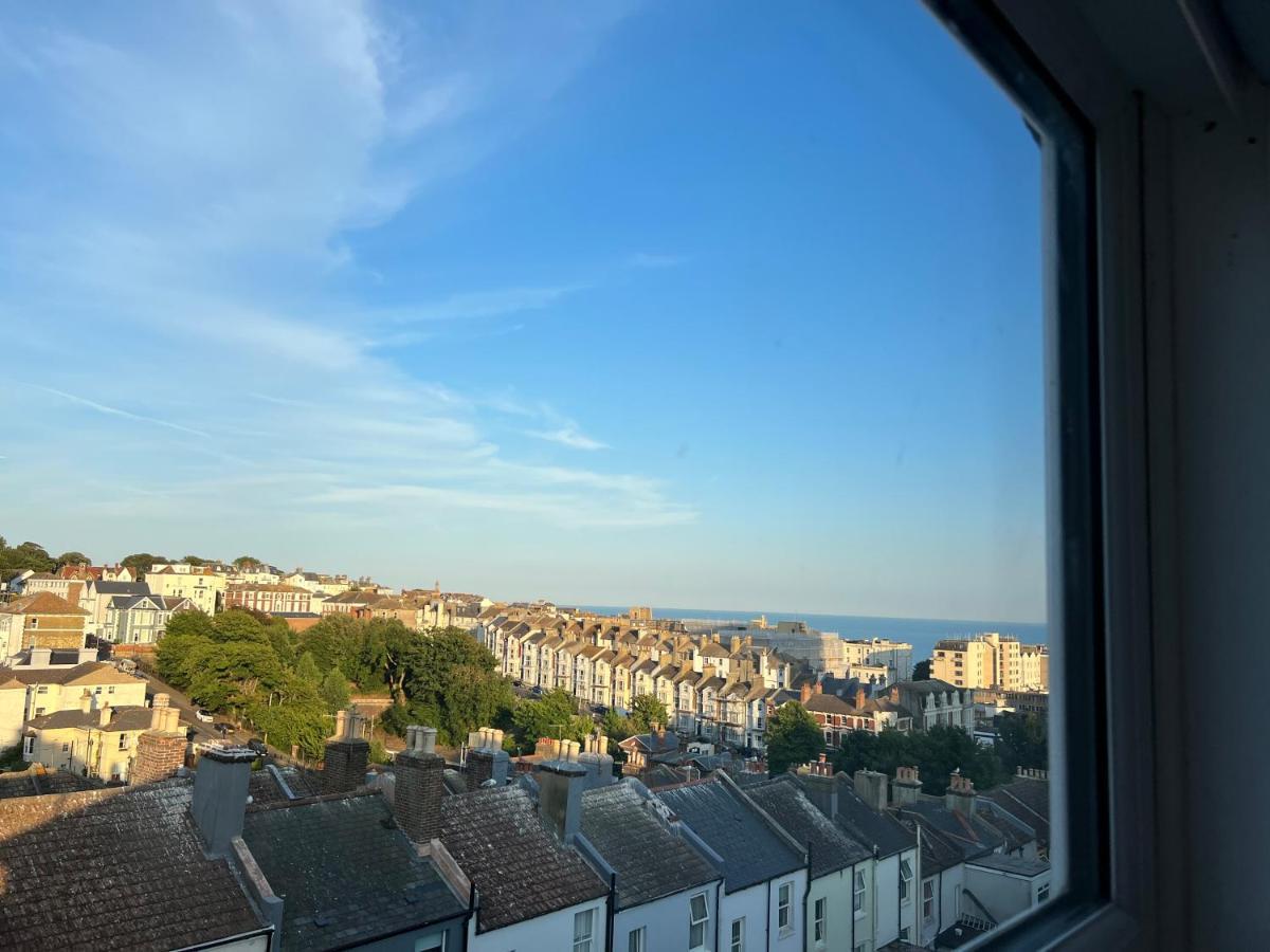 Lovely 1-Bedroom Flat In St Leonards On Sea Esterno foto