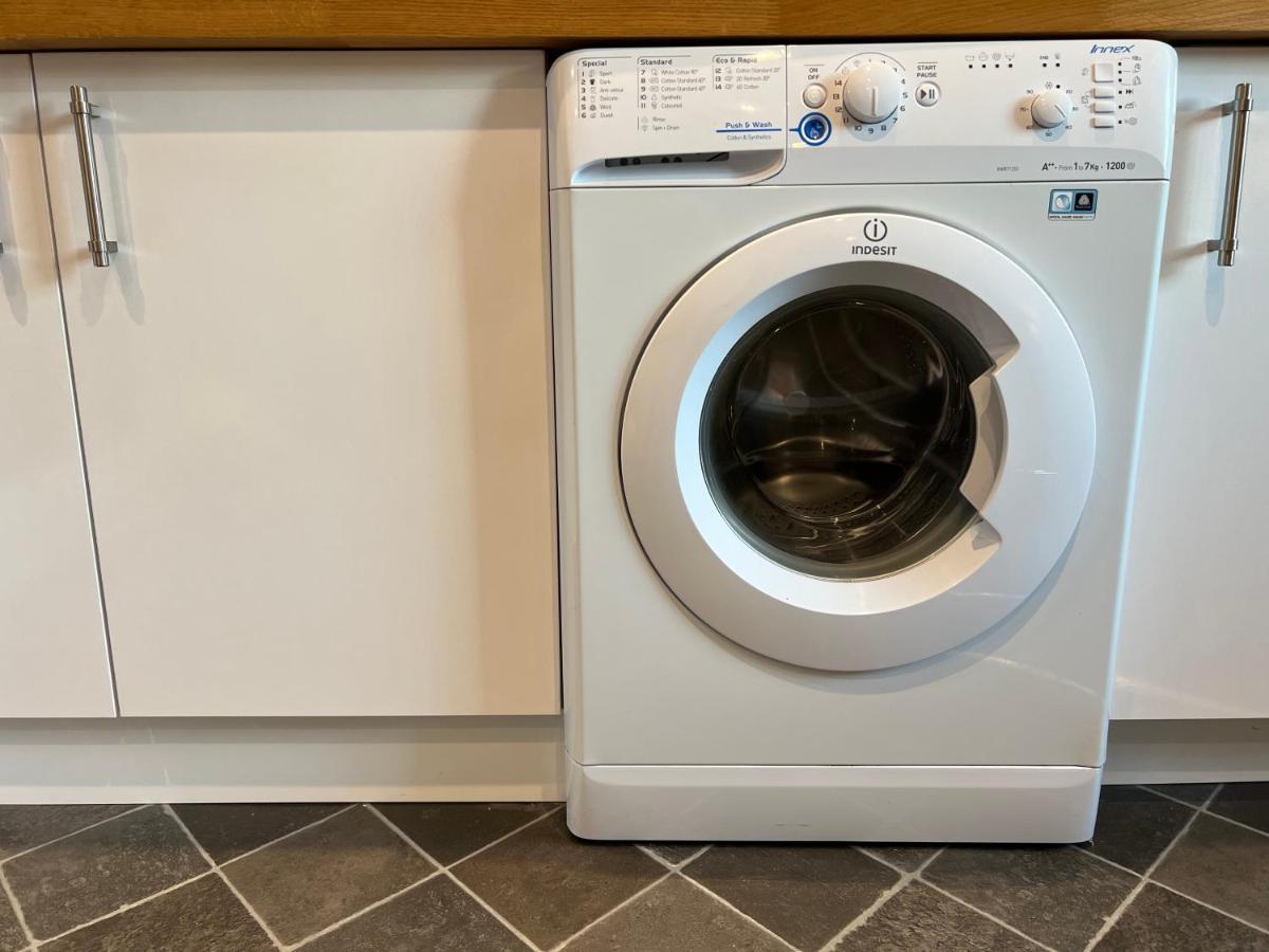 Lovely 1-Bedroom Flat In St Leonards On Sea Esterno foto