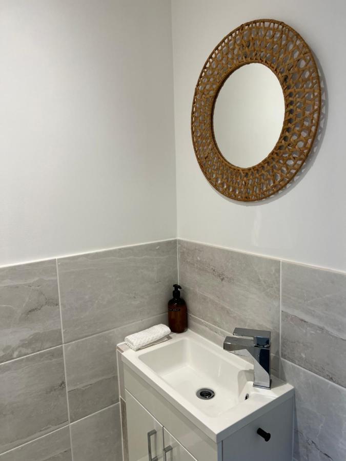 Lovely 1-Bedroom Flat In St Leonards On Sea Esterno foto
