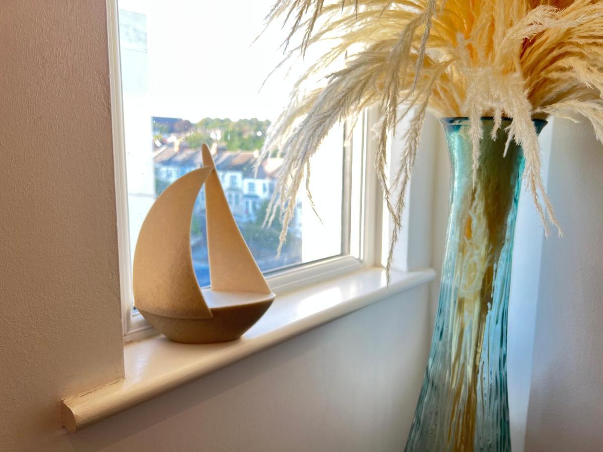 Lovely 1-Bedroom Flat In St Leonards On Sea Esterno foto